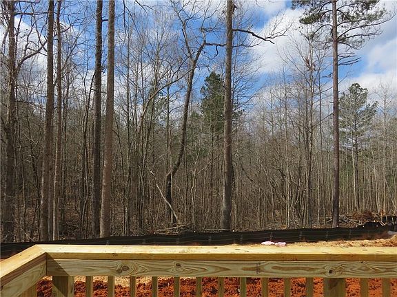3rd image of 5634 Pleasant Woods Dr