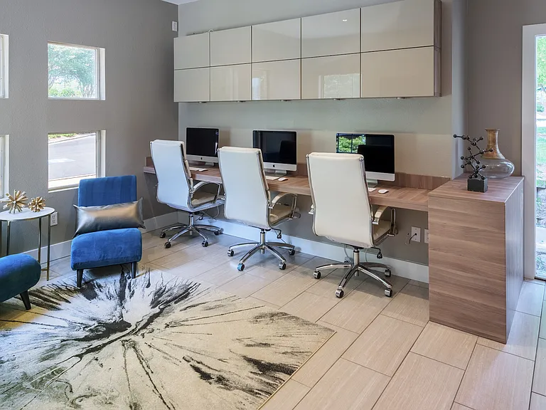 Copper Creek Apartments — Photo 7