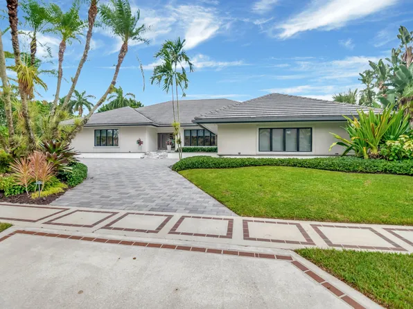 19672 Oakbrook Circle, Boca Raton, FL 33434