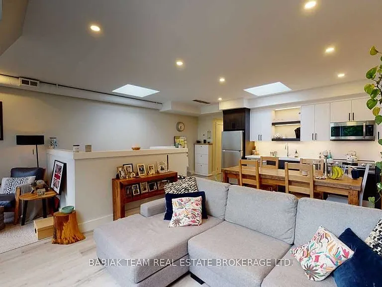 57 Vine Ave #301 — Photo 12