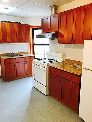 Rented by Level Group | media 1