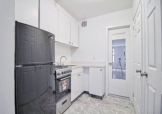 1st image of 239 E 80th St #5A