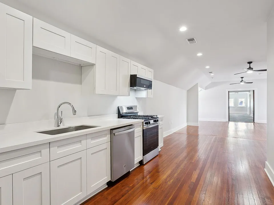 Must See, Experience Modern Luxury in a Beautifully Restored Historic Gem- 2 Bd /2 Ba