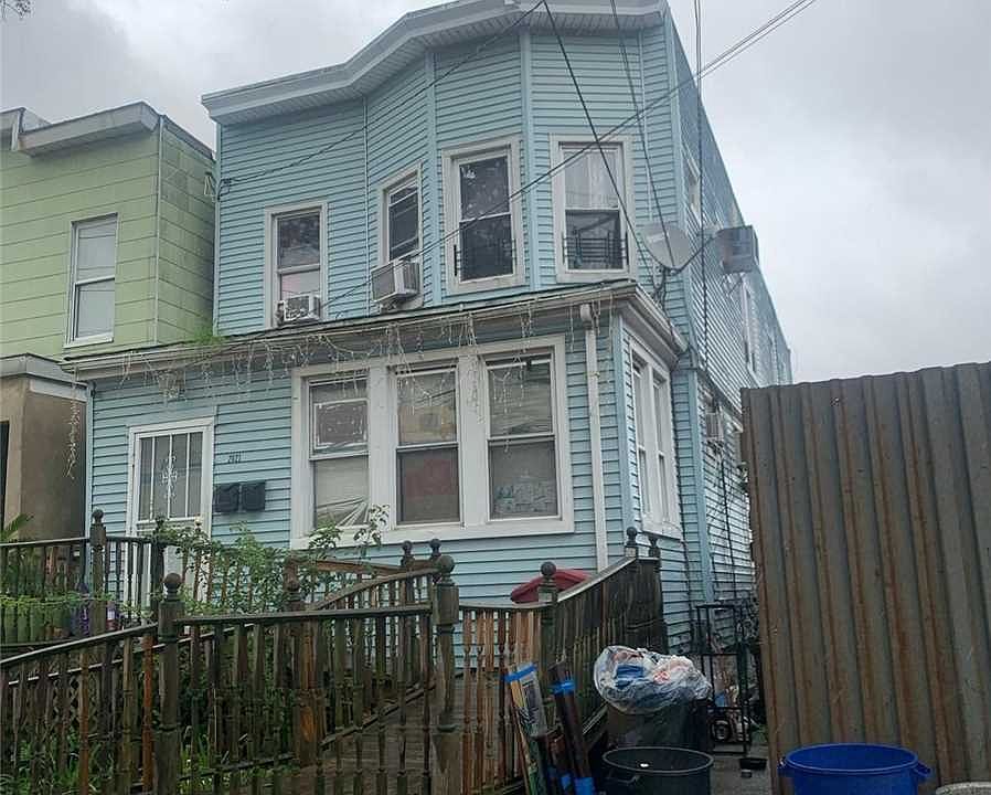 2nd image of 20-21 129th St