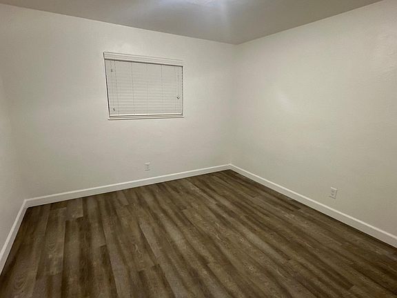 4th image of 612 N Blackstone St