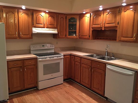 5th image of 3406 E Hebron Ln