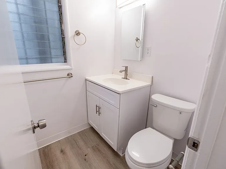 7044 Lanewood Ave — Photo 38