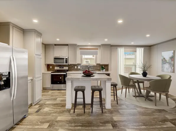 Redman 56 Plan, Villas de Mariposas