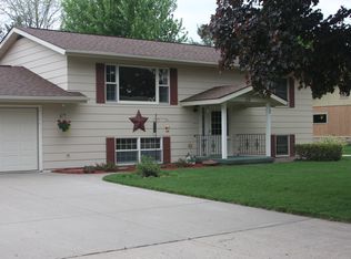 1715 W Mark St, Winona, MN 55987