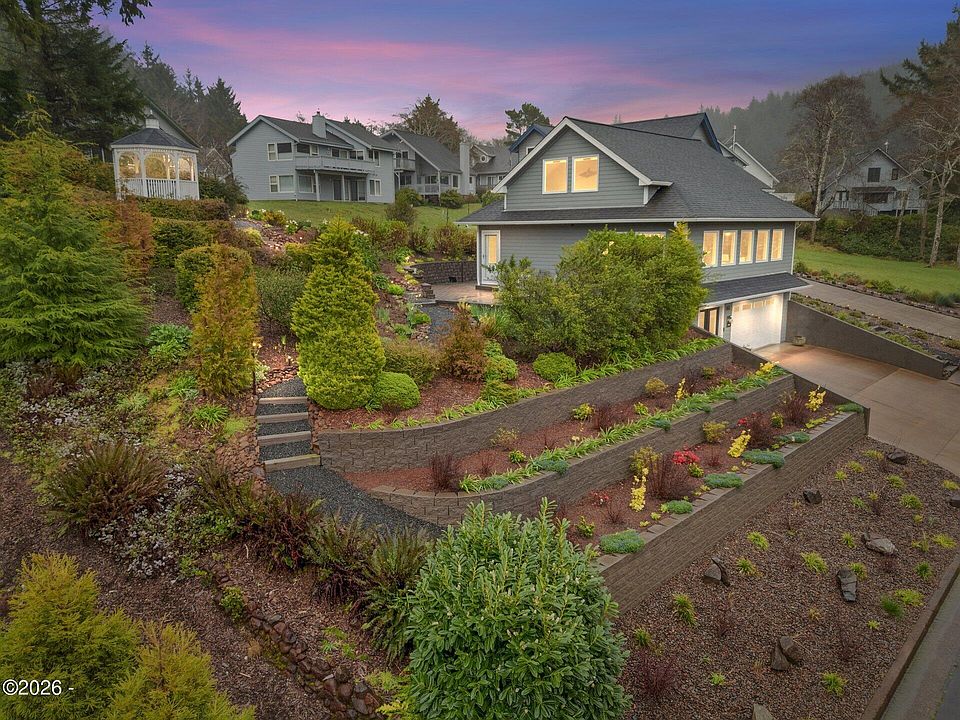 1st image of 161 Combs Cir