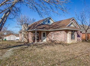 200 N College St, Howe, TX 75459