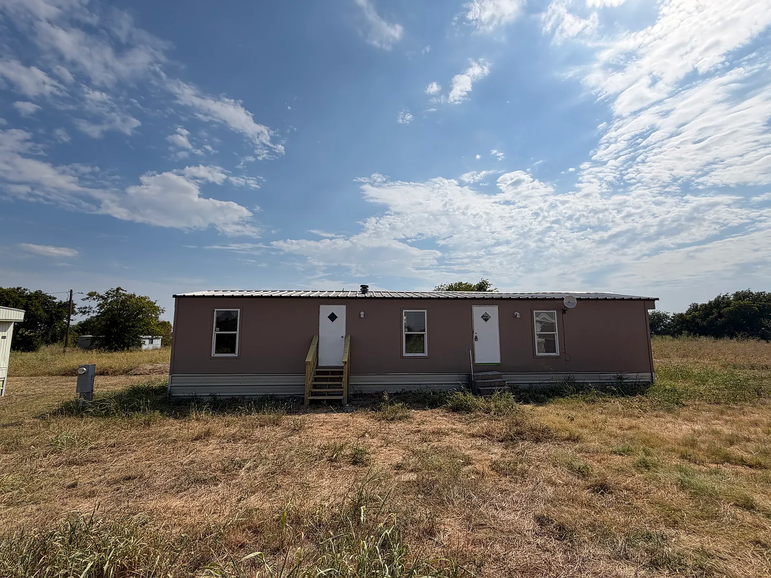 2 bed, 1000 sqft, $1,000 — Photo 1
