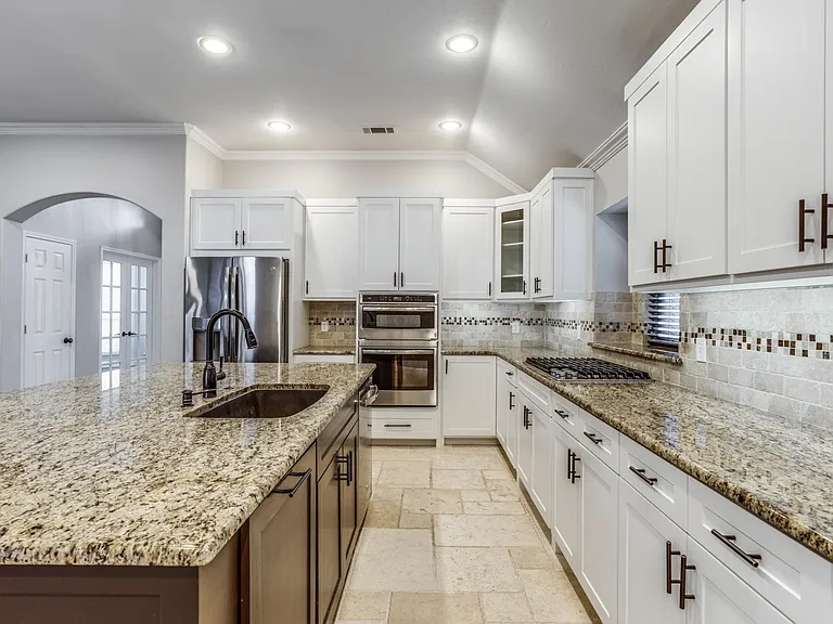 6415 Day Spring Dr — Photo 17