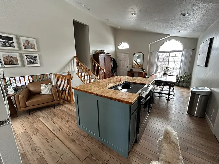 Kitchen space w/ large kitchen island