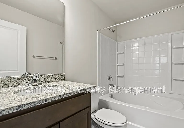 101 Langley Dr #C — Photo 17