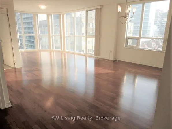 801 Bay St, Toronto, ON