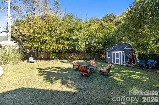 1501 Herrin Ave — Photo 4