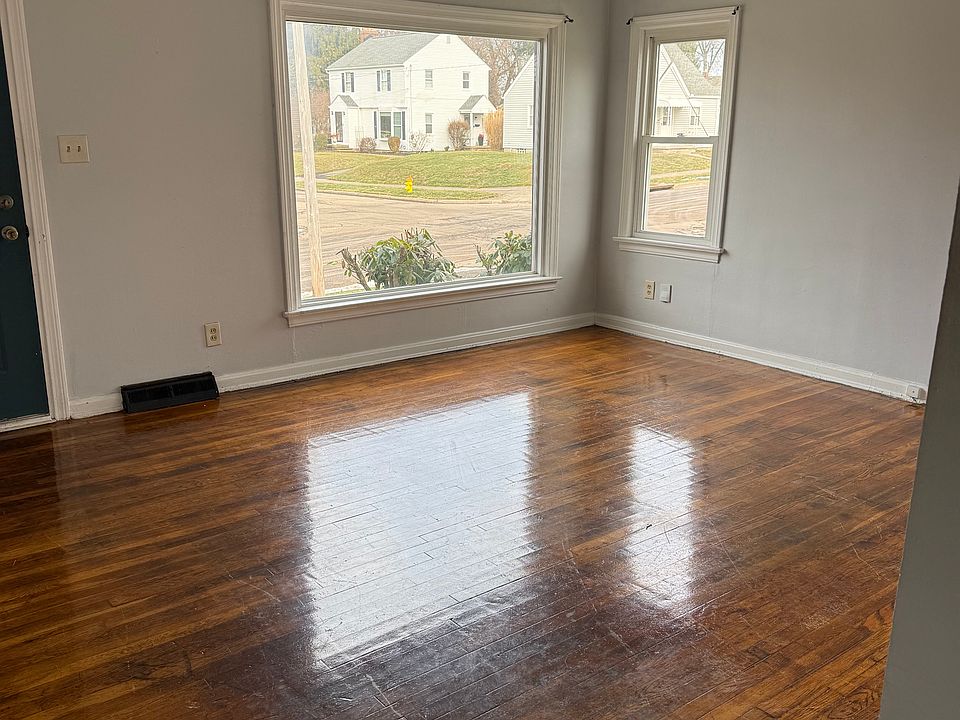 1st image of 536 Cypress Ave