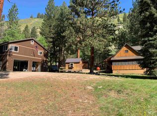 4327 N Pine Featherville Rd, Featherville, ID 83647