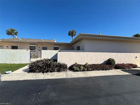 2nd image of 704 Joel Blvd #704