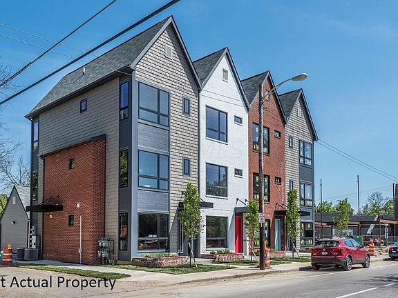 5th image of 1108 Oak St #18