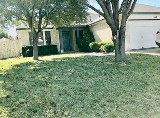 112 Tanglewood Ln, Hutto, TX 78634