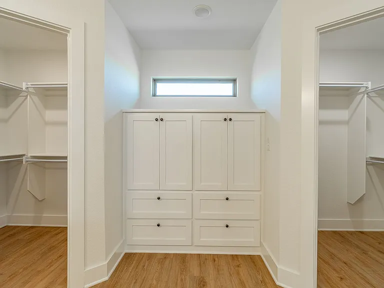 952 Petit Jean St — Photo 15