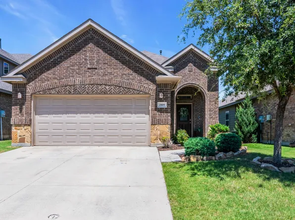 2809 Bretton Wood Dr, Fort Worth, TX 76244