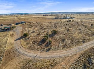 18 Horton Loop, Edgewood, NM 87015