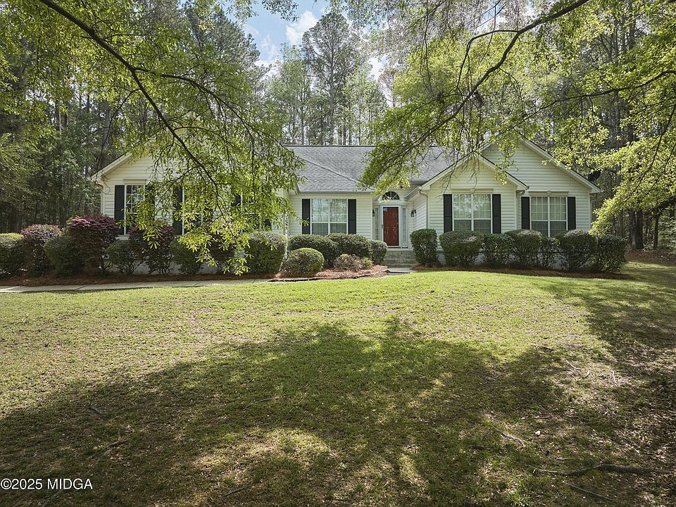 1st image of 27 Hickory Ln