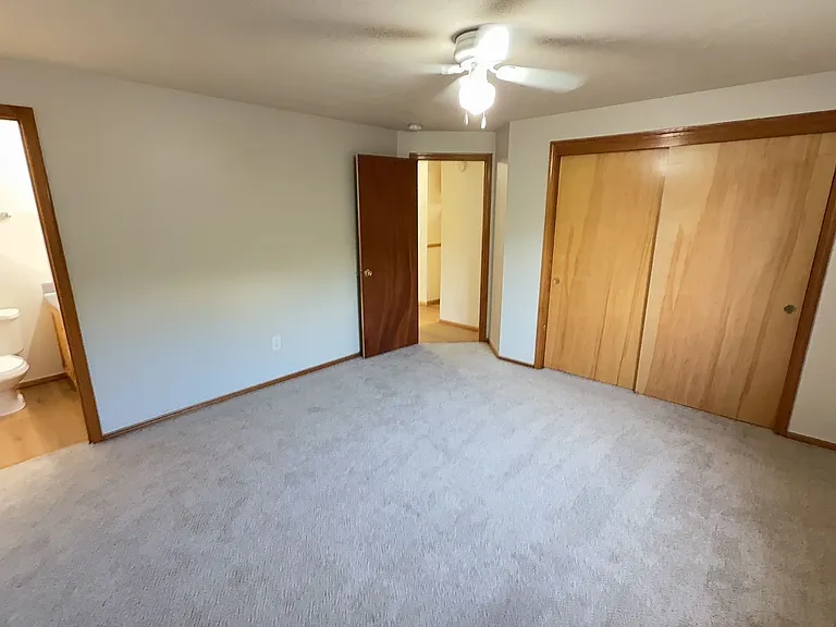 4449 Samantha Ct NE — Photo 11