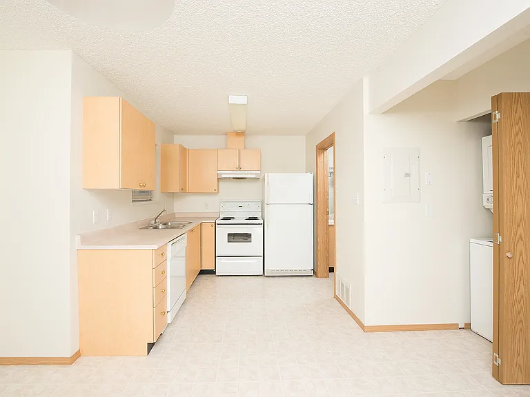 610 King St — Photo 62