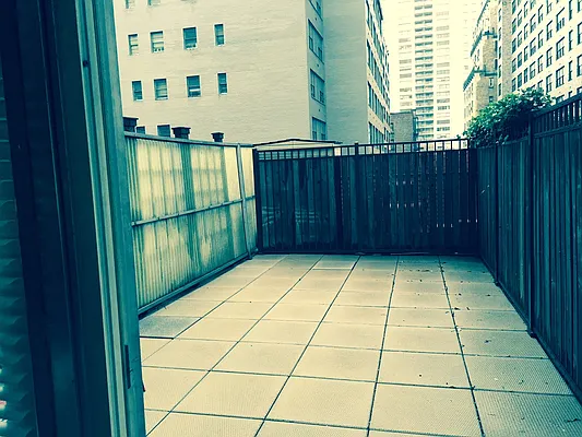 Rented by Nest Seekers International | media 9