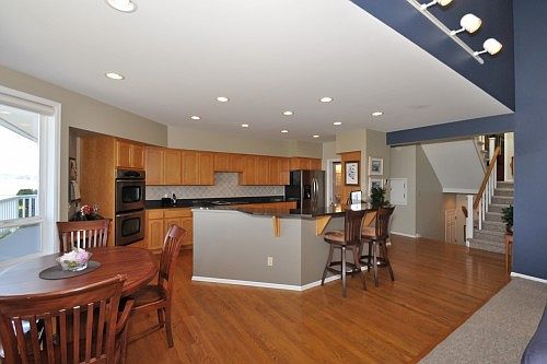 3rd image of 2709 Vista View Dr