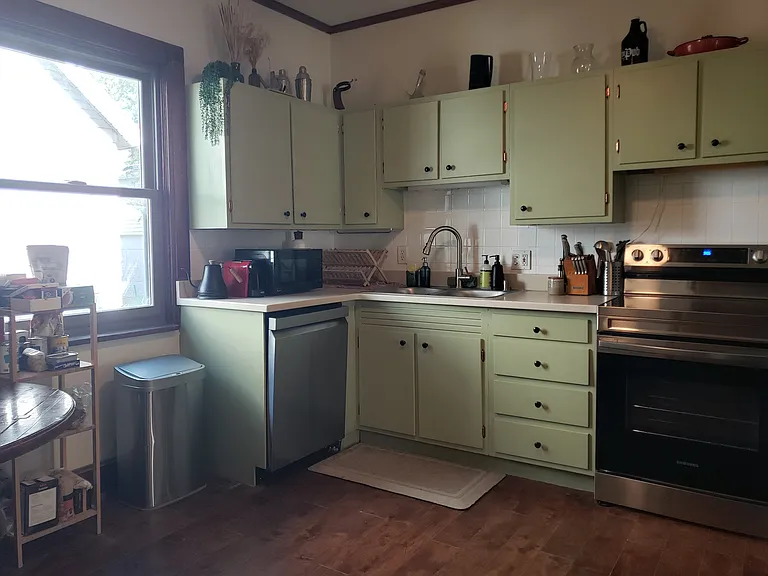 2125 E Washington Ave #1 — Photo 5