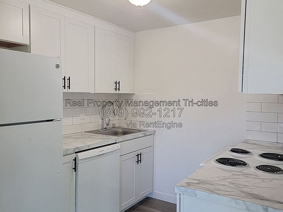 5th image of 3401 W 1st Pl #4