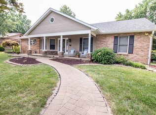 44 Waterford Ln, Glen Carbon, IL