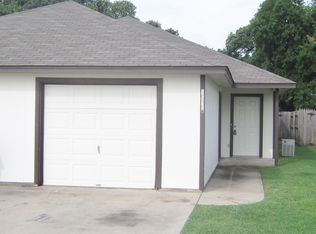 2820 James Rd, Granbury, TX 76049