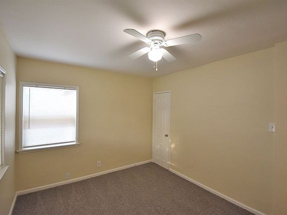 5th image of 2836 N Crescent Ave