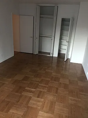 Rented by Carlyle Property Management | media 11