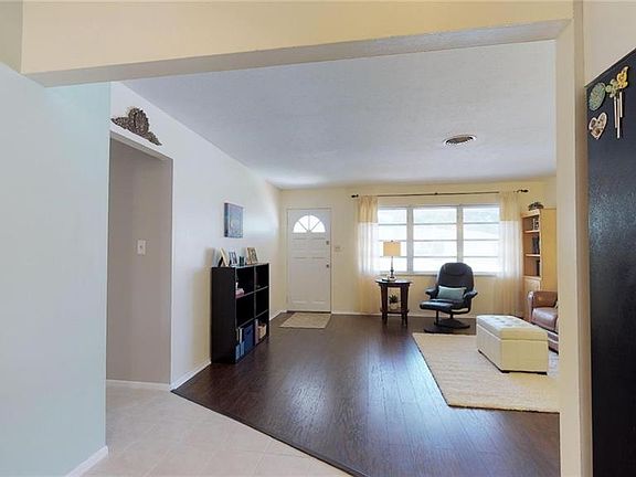5th image of 3465 Fairview Dr