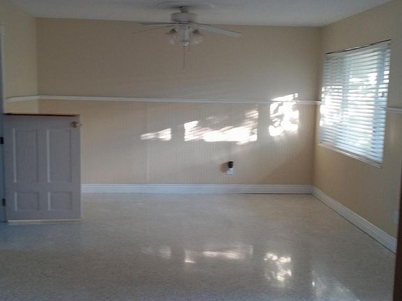 4th image of 116 Bay Dr N