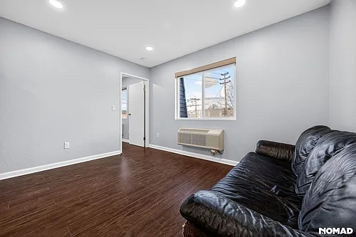 9 Vreeland Ave #3E Photo 1