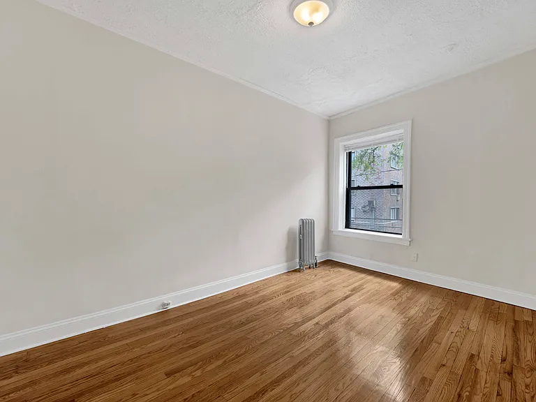 1237 1/2 W Greenleaf Ave #2E — Photo 14