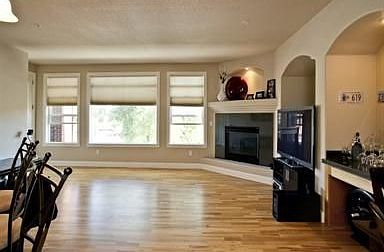 4th image of 1735 N Ogden St Unit 202