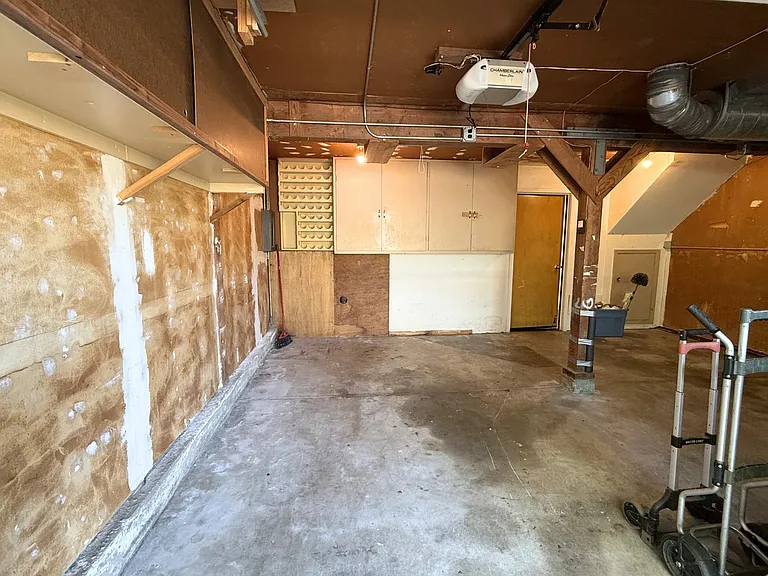345 Granada Dr — Photo 37