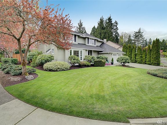 2nd image of 23447 NE 28th Pl