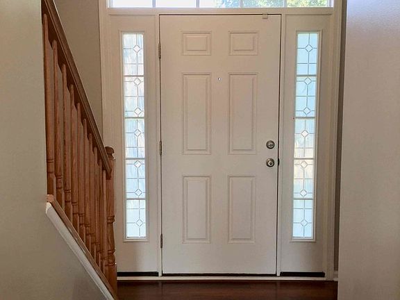 2nd image of 8183 Colyn Ct
