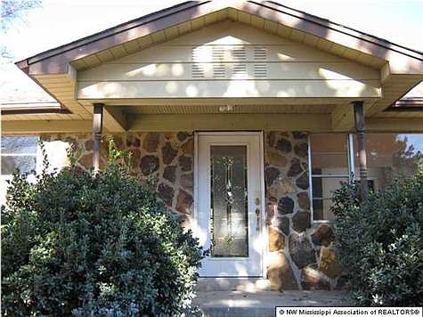1st image of 4920 Sherry Dr