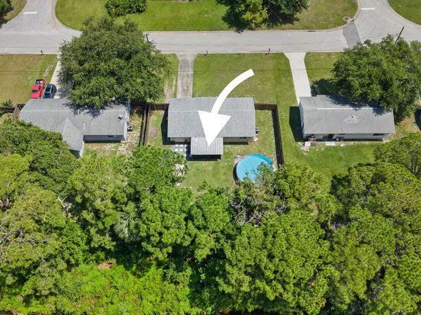 745 21st Street SW, Vero Beach, FL 32960